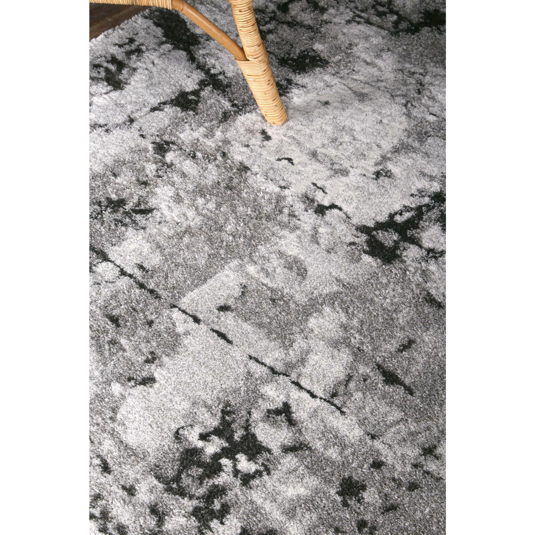 Yuzil Dark Grey Transitional Floral Rug 120x170cm